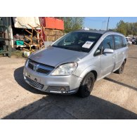 OPEL ZAFIRA B (A05) Bal első Dobbetét (Kerékjárati, Műanyag)