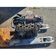 RENAULT TRAFIC Dobozos (TXX) 2.1 D Motor (Fűzött blokk hengerfejjel)