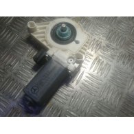 MERCEDES-BENZ B-CLASS (W245) Bal első Ablakemelő Motor A 169 820 41 42