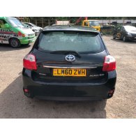 TOYOTA AURIS (NRE15_, ZZE15_, ADE15_, ZRE15_, NDE15_) Csomagtérajtó (Részeivel)