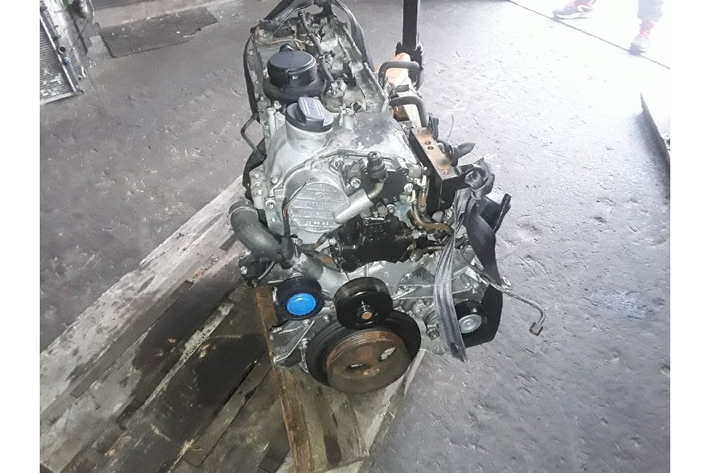 MERCEDES-BENZ VITO Dobozos (638) 112 CDI 2.2 Motor (Fűzött blokk hengerfejjel)