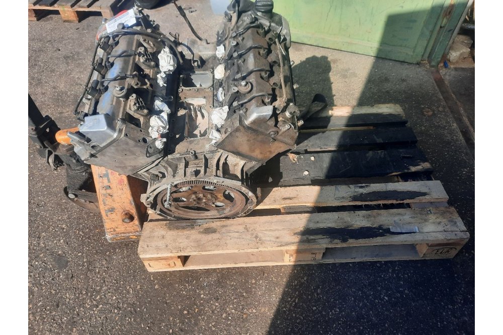 MERCEDES-BENZ S-CLASS (W220) S 400 CDI Motor (Fűzött blokk hengerfejjel)